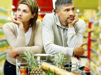 Πρωταθλήτρια η Ελλάδα στις αυξήσεις βασι...