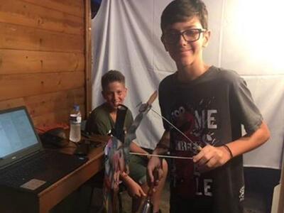 Δυτική Ελλάδα: Καραγκιοζοπαίκτης ετών......