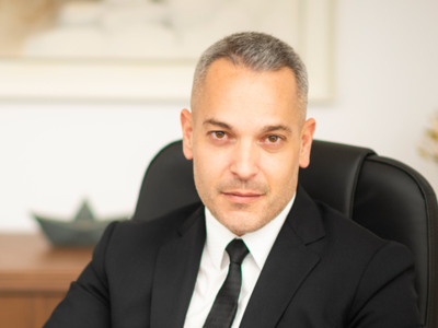 Πόλεμος & Δειλία - Το παραμύθι του δ...