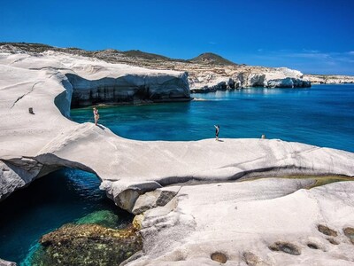 Οι πιο εξωτικές παραλίες και λίμνες της Ελλάδας