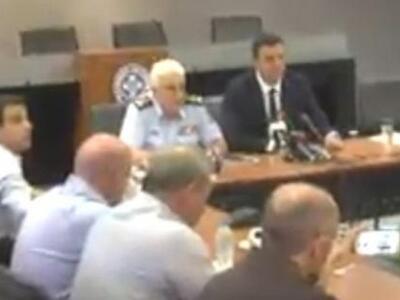 Με ταυτότητα στο όνομα «Μιχελάκης Μιχάλη...