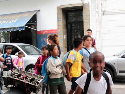 Πρώτη μέρα στο σχολείο για τα προσφυγόπουλα-ΦΩΤΟ 