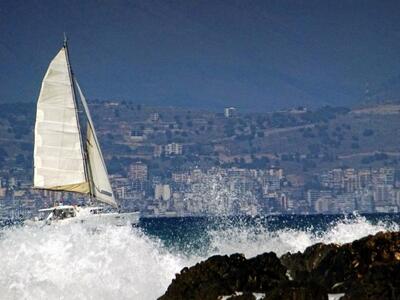 Δυτική Ελλάδα: Ιστιοφόρο με Ιταλούς προσ...
