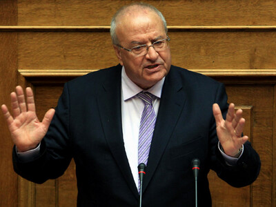 Κορωνοϊός: Διασωληνωμένος ο βουλευτής το...