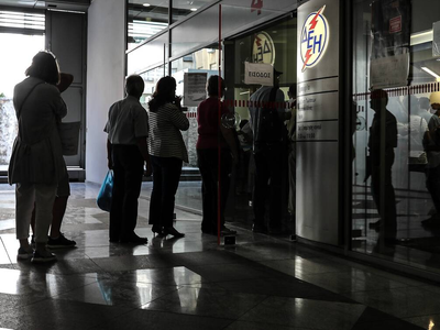 «Φωτιά» τα αναδρομικά από τις ρήτρες ανα...