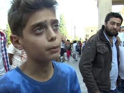 O 13χρονος Σύρος που τα είπε όλα σε μια ...