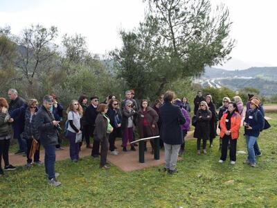 56 μέλη και οι φίλοι της Κοινο_Τοπίας γν...