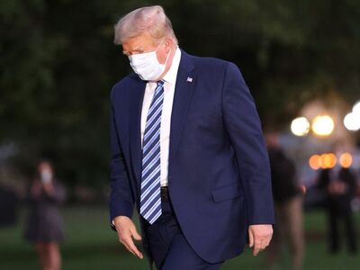 Κορωνοϊός-ΗΠΑ: Ο Τραμπ δεν είναι πλέον μ...