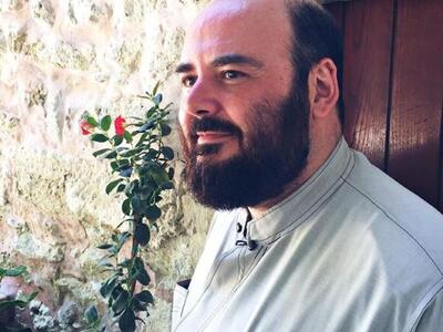 Το μήνυμα ενός ιερέα στο γιο του που απέ...