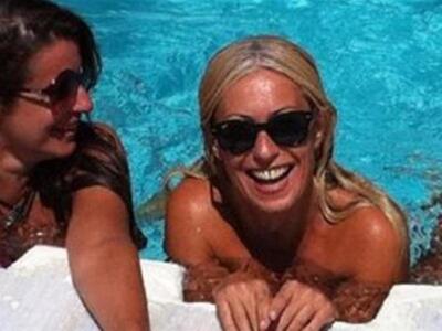 Στην Ύδρα "βασανίζεται" η Μαρί...