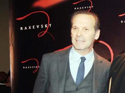 O Πέτρος Κωστόπουλος επιστρέφει - Δείτε το βίντεο