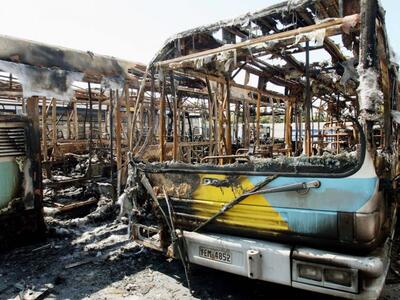 Βαρυμπόμπη: Λεωφορείο άρπαξε φωτιά εν κινήσει