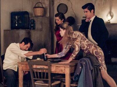 Άγριες μέλισσες και... άγριο ξύλο! Στα ό...