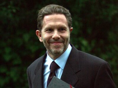 Στο Κεντρικό Συμβούλιο Νεωτέρων Μνημείων...