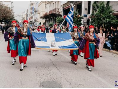 Ο Παγκαλαβρυτινός άνοιξε την παρέλαση στ...
