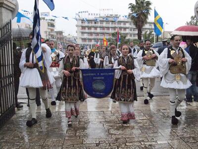 Μεσολόγγι: Γιουχαρίσματα κατα πολιτικών ...