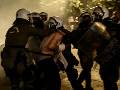  Κάμερες στα κράνη των επικεφαλής διμοιρ...