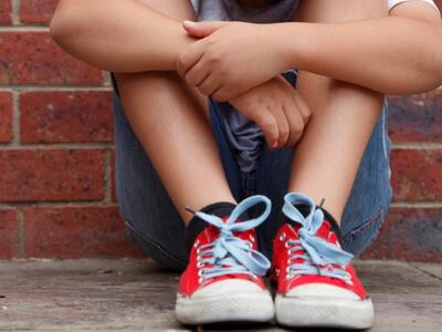 Δύο αγοράκια βρέθηκαν εγκαταλελειμμένα έ...