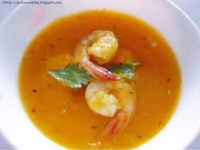 Σούπα γλυκιάς κολοκύθας βελούτε με γαριδούλες!