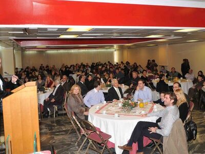 Έκοψε την πρωτοχρονιάτικη πίτα της, η ΝΕΠ