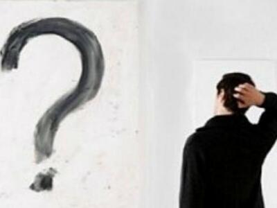 Γνωστός Έλληνας τραγουδιστής ζει σε ημιυ...