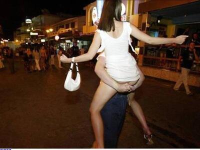 Αθώος για το βιασμό της τουρίστριας μετά...