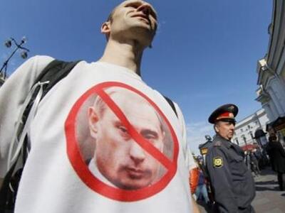 Ο Πούτιν ήρε την απαγόρευση διαδηλώσεων ...