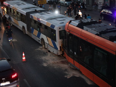 Πειραιάς: Επιβάτης του τραμ, ήταν και στ...