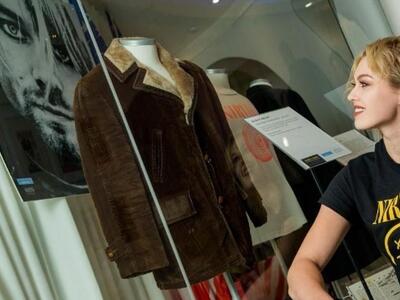 Έκθεση με προσωπικά αντικείμενα του Κερτ...