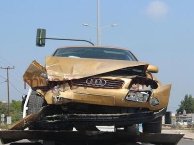 Πρέβεζα: Αυτοκίνητο προσέκρουσε πάνω σε ...