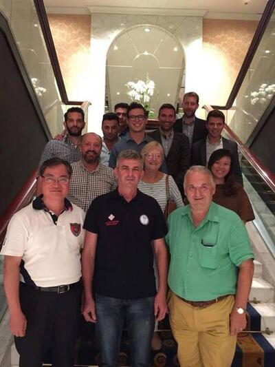 Με τον πρόεδρο της κινεζικής κ της Αγγλι...