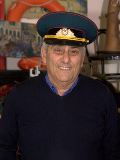 Τάκης Πανούτσος