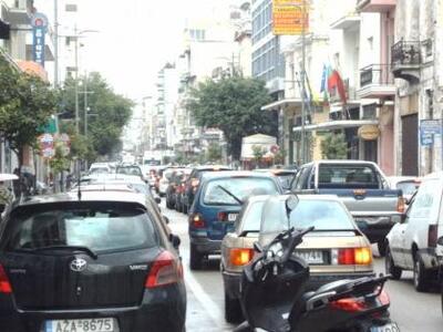 Πάτρα: Ταλαιπωρία στο Δασύλλιο – Ουρές τ...