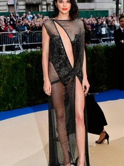 ΚΕΝΤΑΛ ΤΖΕΝΕΡ ΜΕ LA PERLA