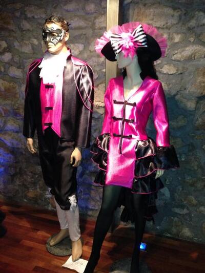 GROUP 169 - DAMAS CABALLEROS 