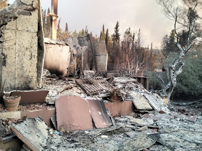 Φωτιές στην Πάτρα: Συγκλονίζουν οι μαρτυ...