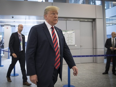 ΗΠΑ: Βέτο Τραμπ στον αμυντικό προϋπολογι...