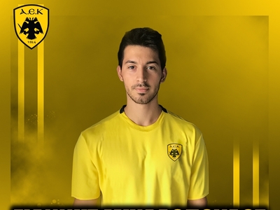 Στην ΑΕΚ ο Γιάννης Μιχαλόπουλος