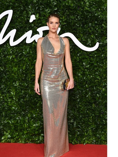 Ρόζι Χάντιγκτον με Bottega Veneta