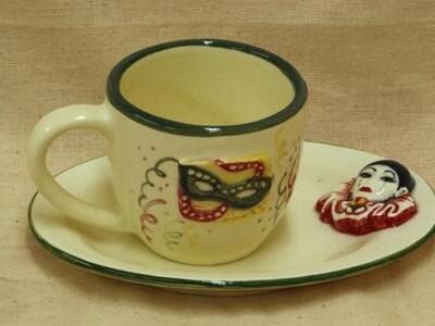 Πάτρα: Κυκλοφόρησαν οι αναμνηστικές κούπ...