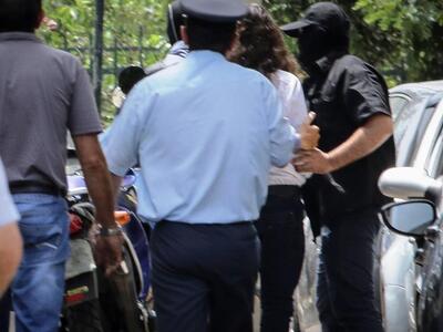 Απολογείται αυτή την ώρα ο Μπαρμπαρούσης...