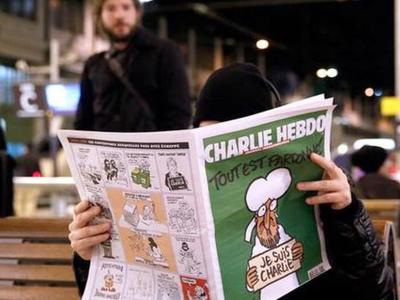 Ήρθε η Charlie Hebdo στην Πάτρα και έχει...