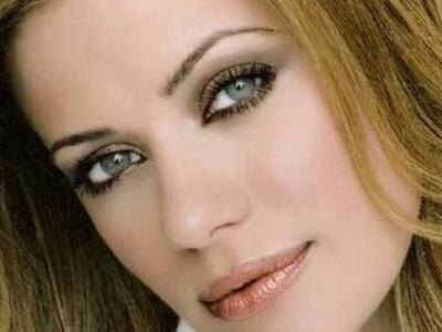 Έτσι είναι η Ζέτα Μακρυπούλια χωρίς ίχνο...