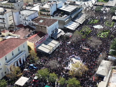 Μεγαλειώδες το συλλαλητήριο για τα Τέμπη...