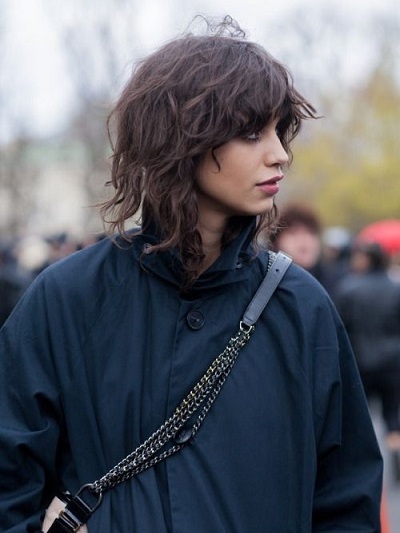 Το street style της είναι σχετικά "χύμα"