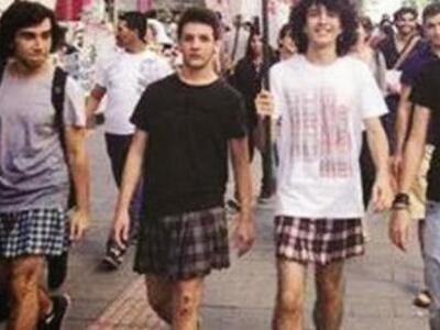 Αγόρια έβαλαν φούστα γιατί τις απαγόρευσ...