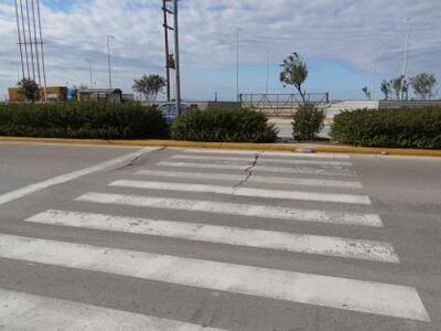 Πάτρα: Ι.Χ. παρέσυρε πεζό έξω από την &q...