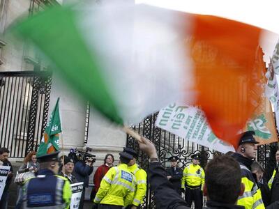 Ιρλανδία: Επικρατεί το «ναι» στο δημοσιο...