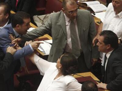 Αρπάχτηκε με βουλευτή των ΑΝΕΛ ο Άδωνις-...