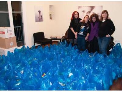 Κέρκυρα: Τρόφιμα σε οικογένειες που έχου...